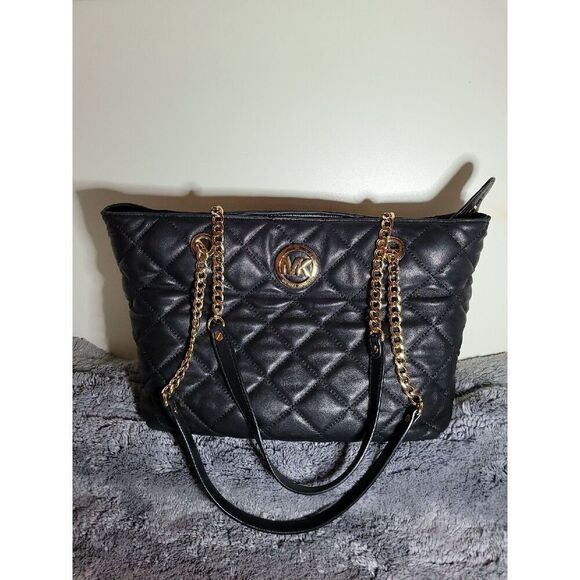 Michael Kors Quilted Leather Shoulder Bag - Picture 1 of 7